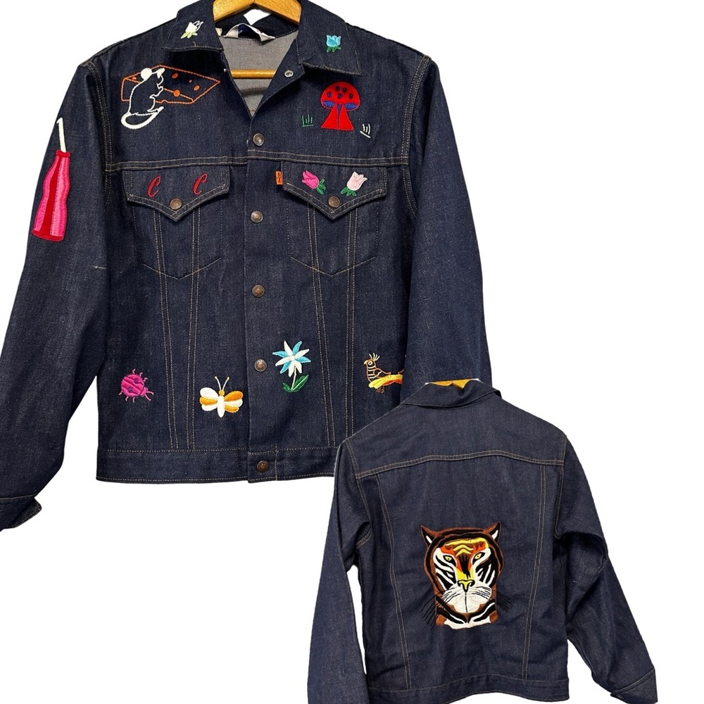 VTG 70s Levi’s Embroidered Tiger Denim Trucker Jacket Floral Patch Small RARE